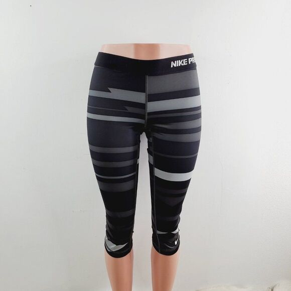 Nike Pro Womens Black White Striped Dri Fit Activewear Capri Pants Size Medium - Picture 1 of 9